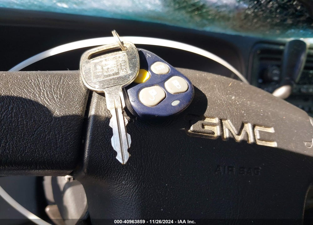 2003 GMC SIERRA 1500 SLE VIN: 1GTEK19T63E253740