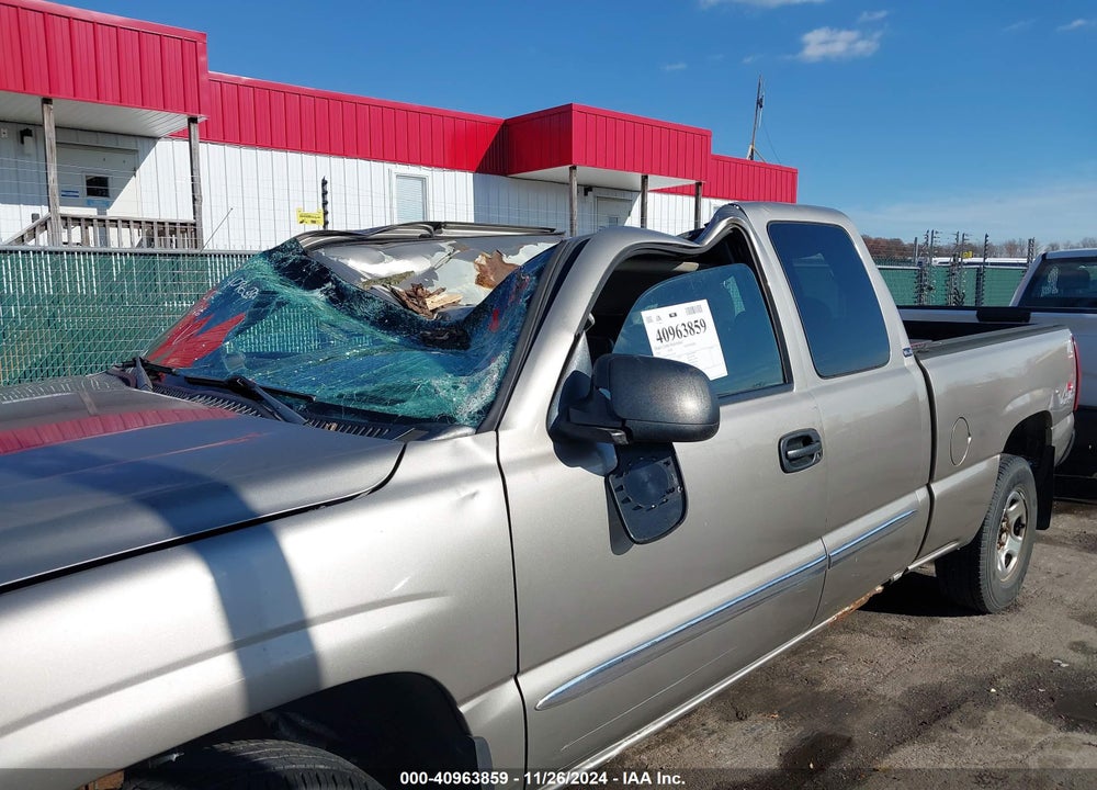 2003 GMC SIERRA 1500 SLE VIN: 1GTEK19T63E253740