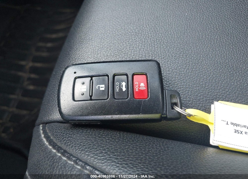 2019 TOYOTA COROLLA XSE VIN: 5YFBURHE3KP875857