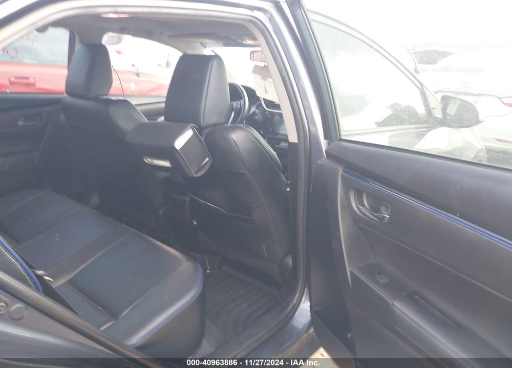 2019 TOYOTA COROLLA XSE VIN: 5YFBURHE3KP875857