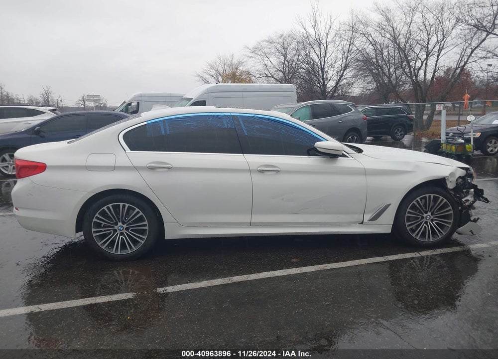 2018 BMW 540 VIN: WBAJE7C56JG891066