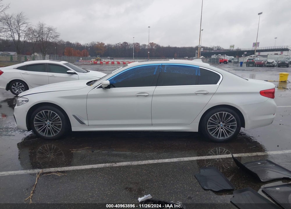 2018 BMW 540 VIN: WBAJE7C56JG891066