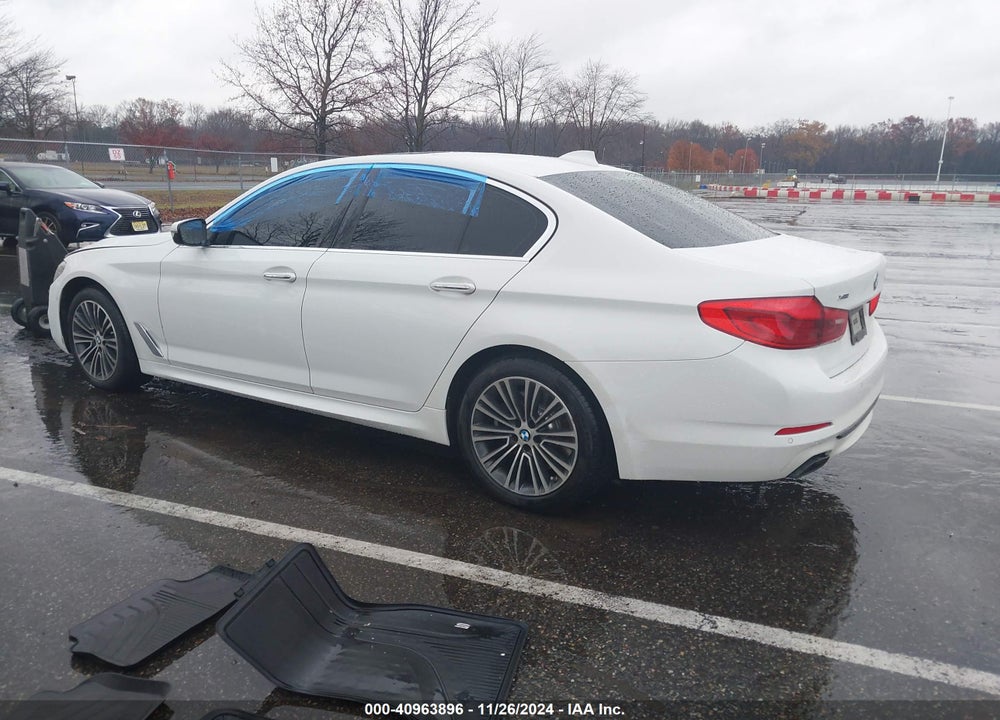 2018 BMW 540 VIN: WBAJE7C56JG891066
