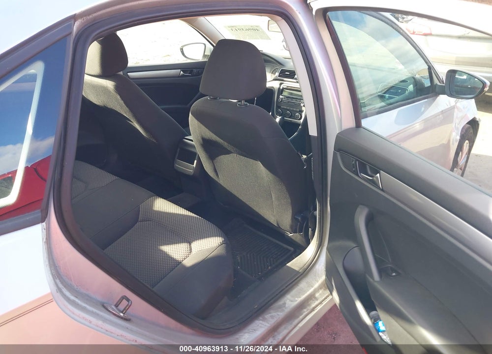 2012 VOLKSWAGEN PASSAT 2.5L S VIN: 1VWAP7A36CC058244