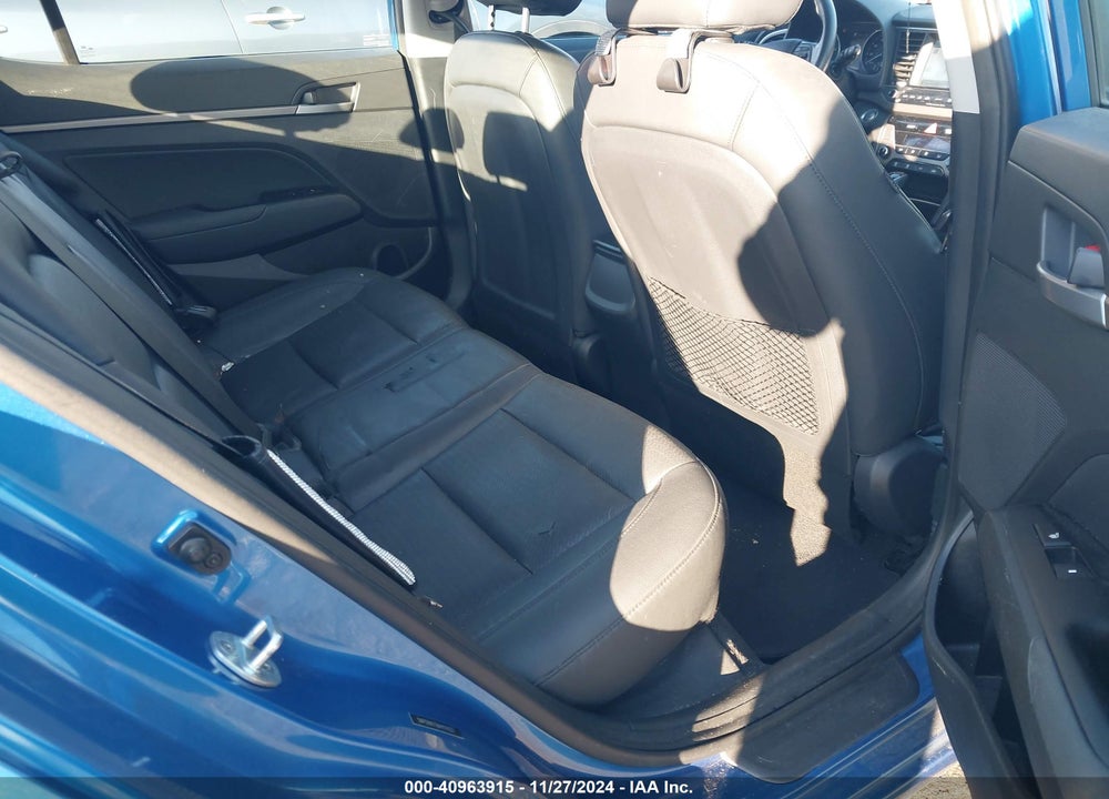 2017 HYUNDAI ELANTRA LIMITED VIN: 5NPD84LF8HH114327