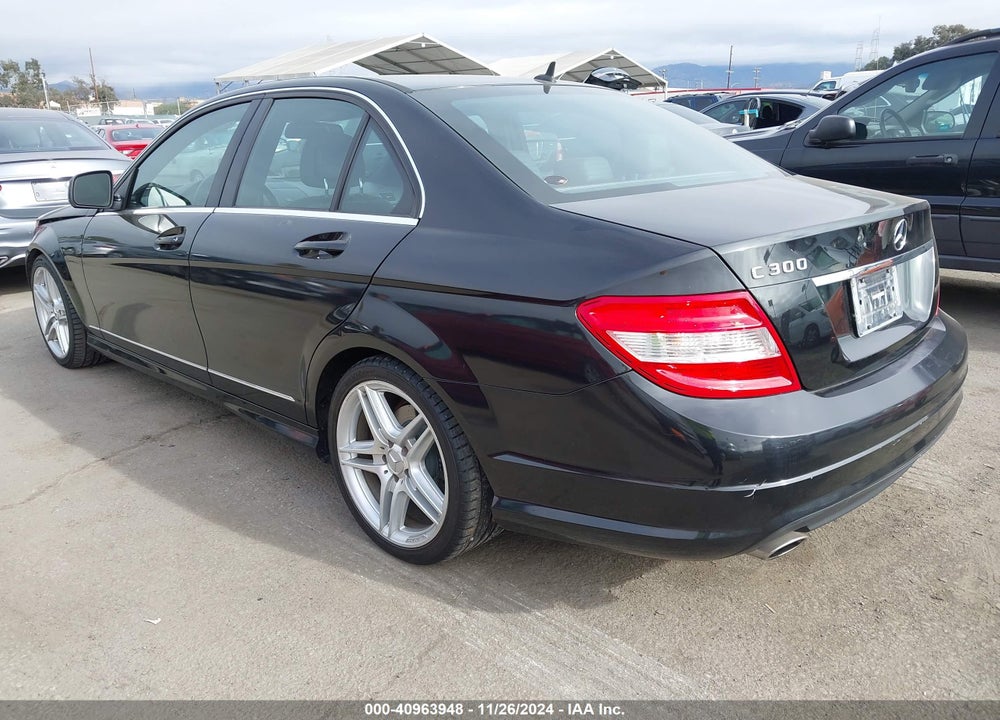 2008 MERCEDES-BENZ C 300 LUXURY/SPORT VIN: WDDGF54X28F119698