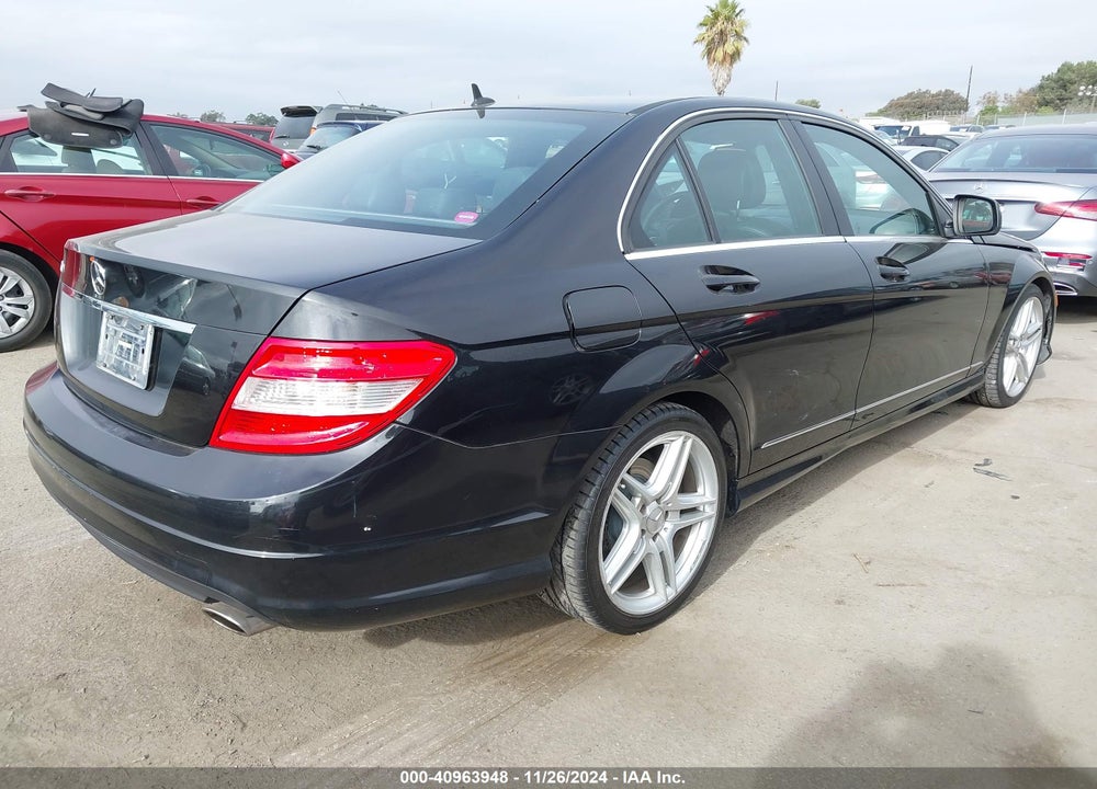 2008 MERCEDES-BENZ C 300 LUXURY/SPORT VIN: WDDGF54X28F119698