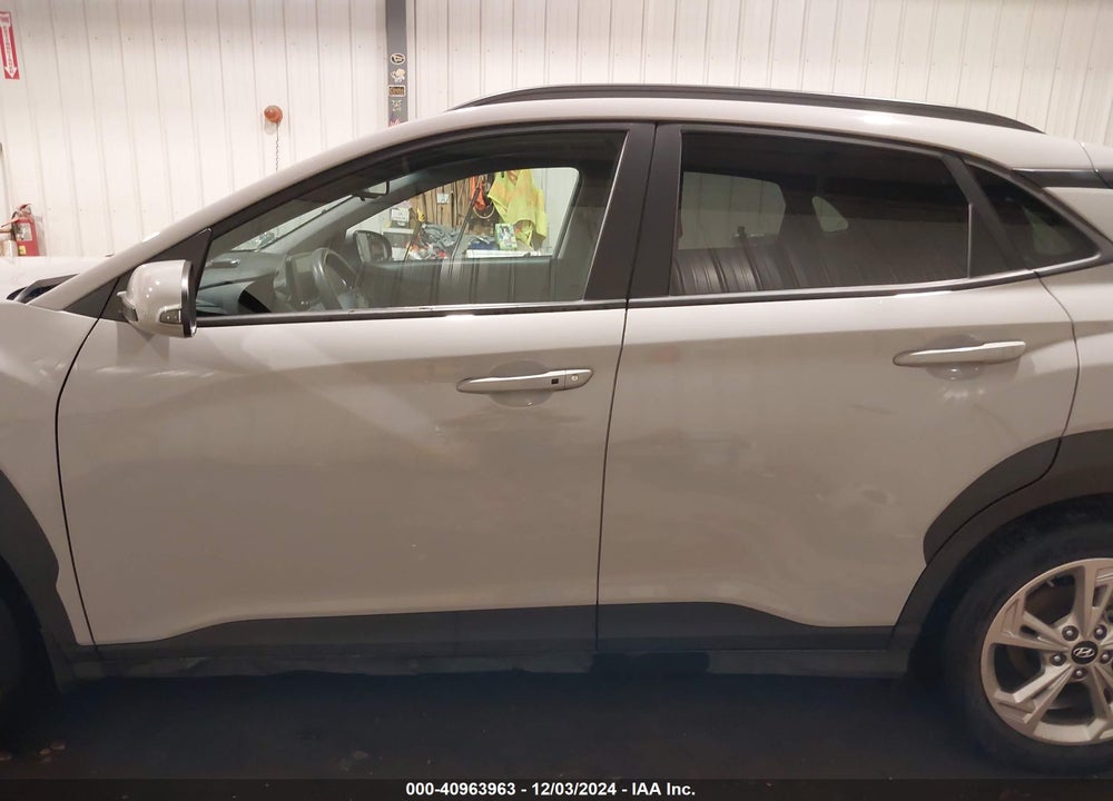 2022 HYUNDAI KONA SEL VIN: KM8K62AB8NU890746