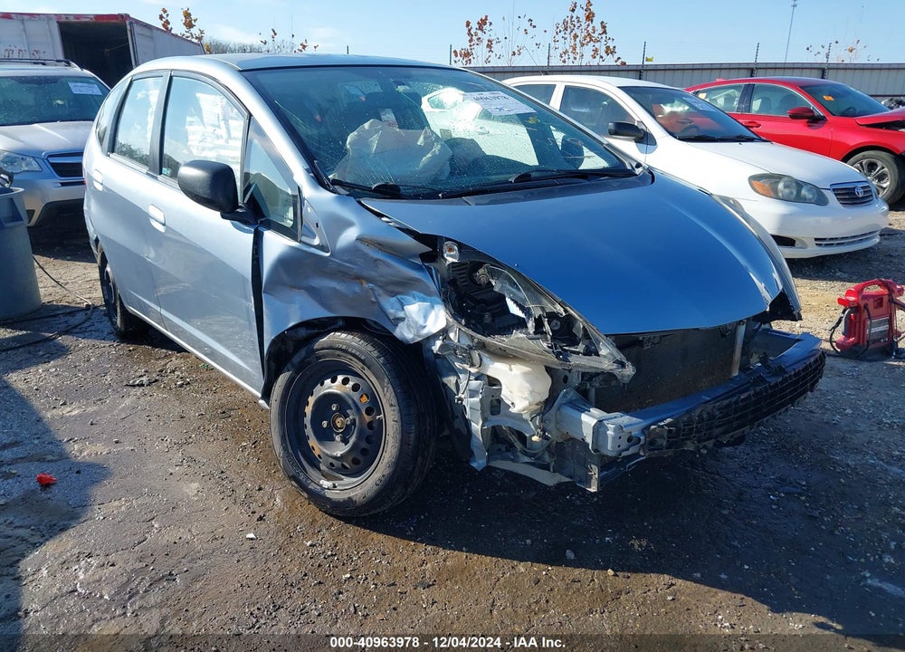 2011 HONDA FIT VIN: JHMGE8H34BC023861
