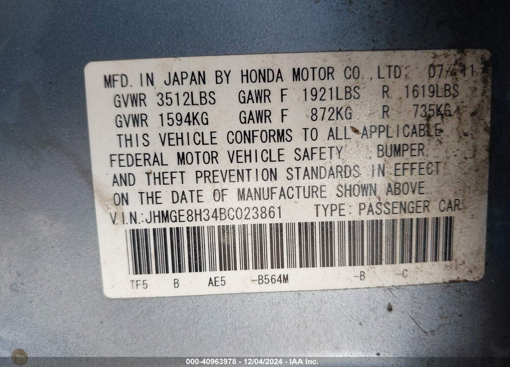 2011 HONDA FIT VIN: JHMGE8H34BC023861