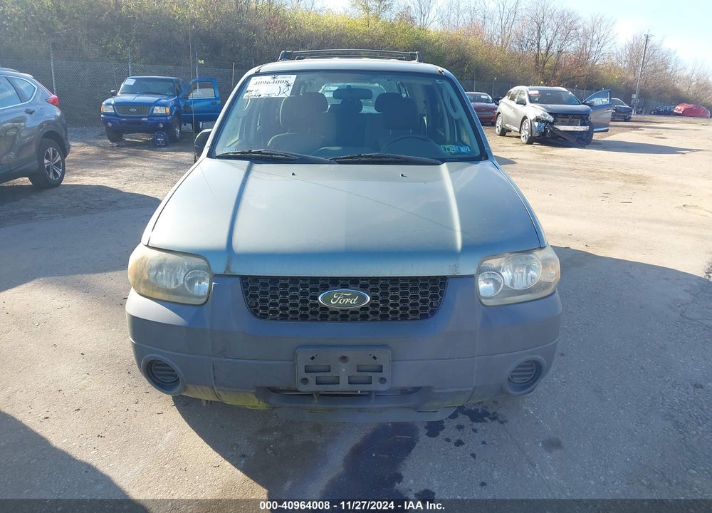 2005 FORD ESCAPE XLS VIN: 1FMYU92ZX5KC05792