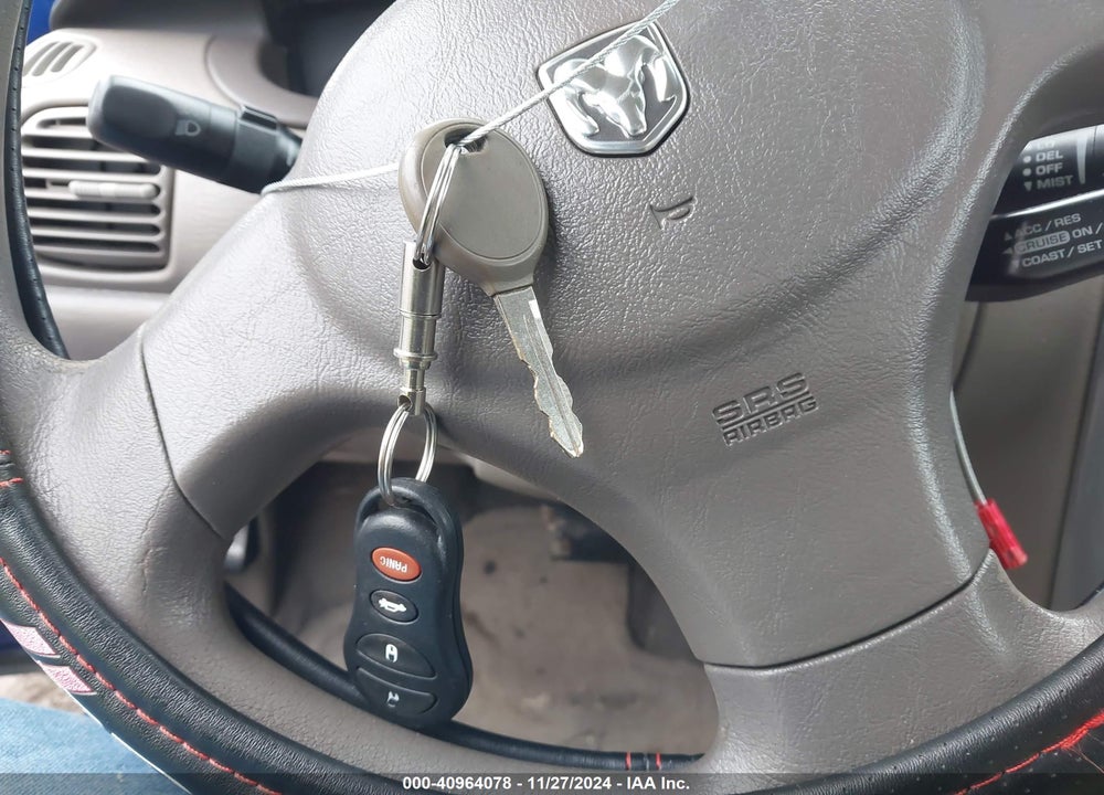 2005 DODGE NEON SXT VIN: 1B3ES56CX5D166896