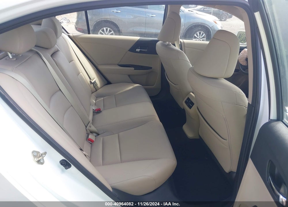 2015 HONDA ACCORD EX-L VIN: 1HGCR2F82FA005474
