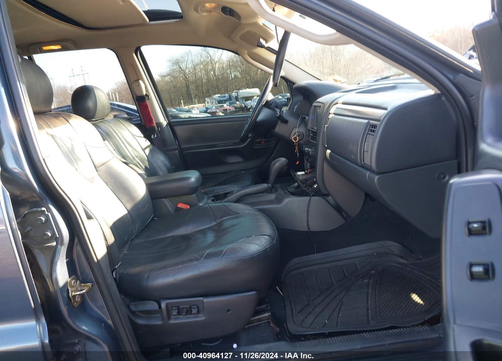 2002 JEEP GRAND CHEROKEE LAREDO VIN: 1J4GW48N82C205744