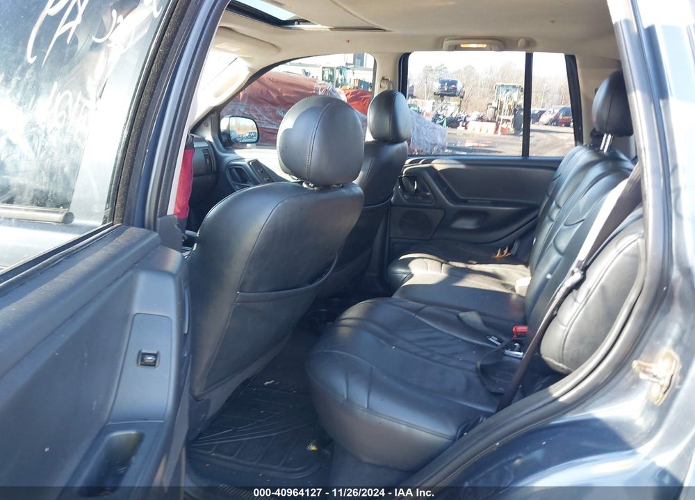 2002 JEEP GRAND CHEROKEE LAREDO VIN: 1J4GW48N82C205744