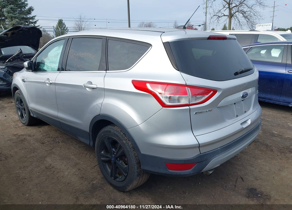 2015 FORD ESCAPE SE VIN: 1FMCU0GX5FUA90005