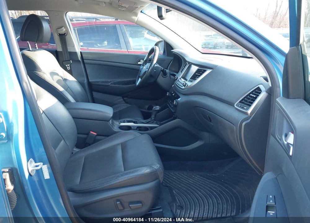 2016 HYUNDAI TUCSON LIMITED VIN: KM8J3CA26GU030194