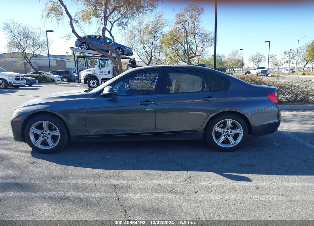 2013 BMW 328I XDRIVE VIN: WBA3B5C54DF593633