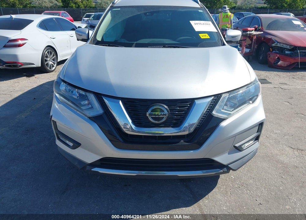 2018 NISSAN ROGUE SL VIN: 5N1AT2MTXJC738170