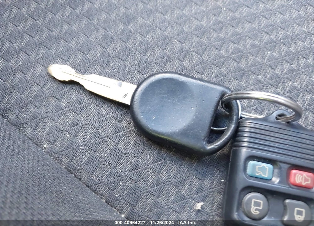 2007 FORD FOCUS S/SE/SES VIN: 1FAHP37N97W136769