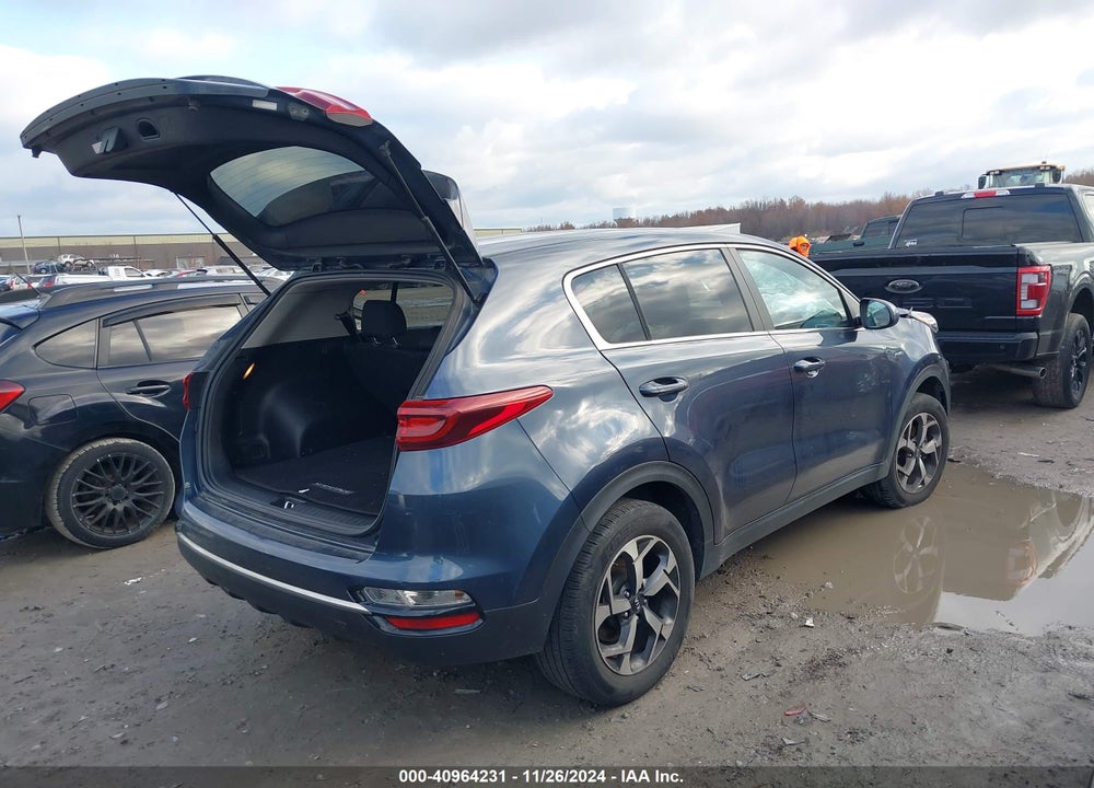 2020 KIA SPORTAGE LX VIN: KNDPMCAC9L7761795