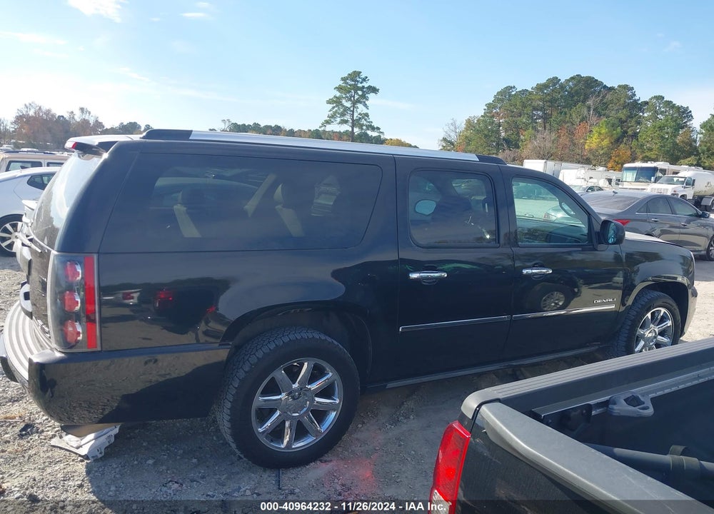 2010 GMC YUKON XL 1500 DENALI VIN: 1GKUKMEF7AR149622