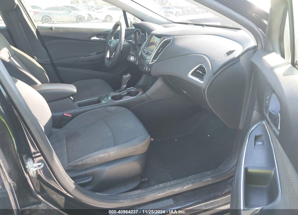2019 CHEVROLET CRUZE LS VIN: 1G1BC5SM3K7120794