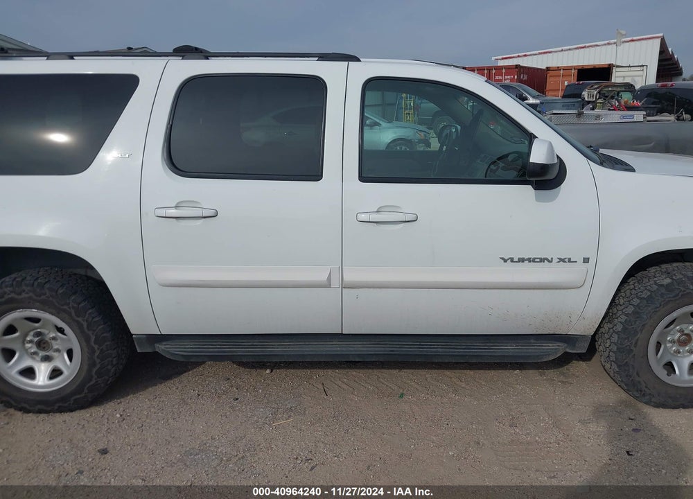 2008 GMC YUKON XL 1500 SLT VIN: 1GKFK16358J140695