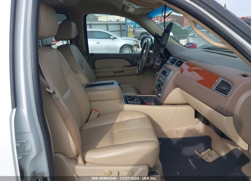 2008 GMC YUKON XL 1500 SLT VIN: 1GKFK16358J140695