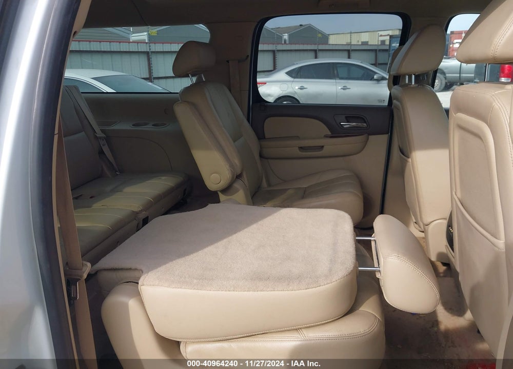 2008 GMC YUKON XL 1500 SLT VIN: 1GKFK16358J140695
