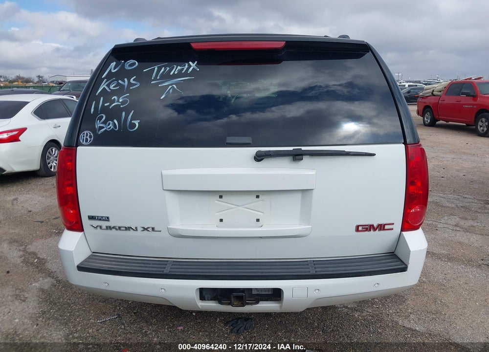 2008 GMC YUKON XL 1500 SLT VIN: 1GKFK16358J140695