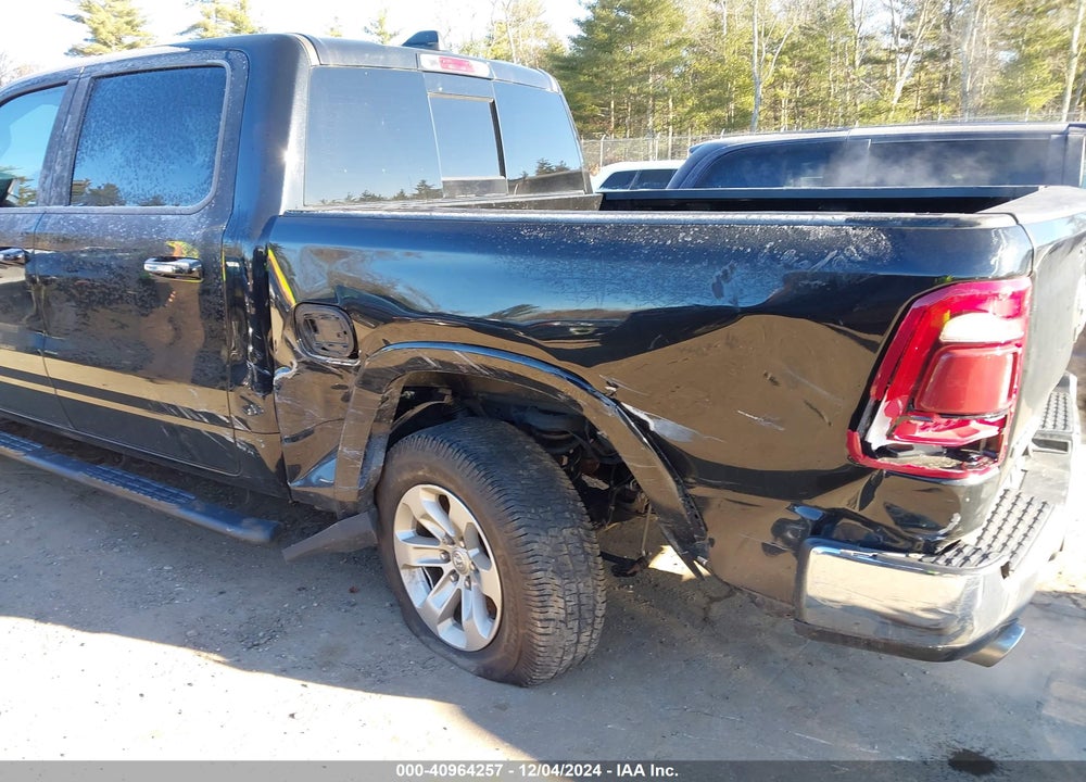 2021 RAM 1500 LAIE  4X4 5'7 BOX VIN: 1C6SRFJT5MN805874