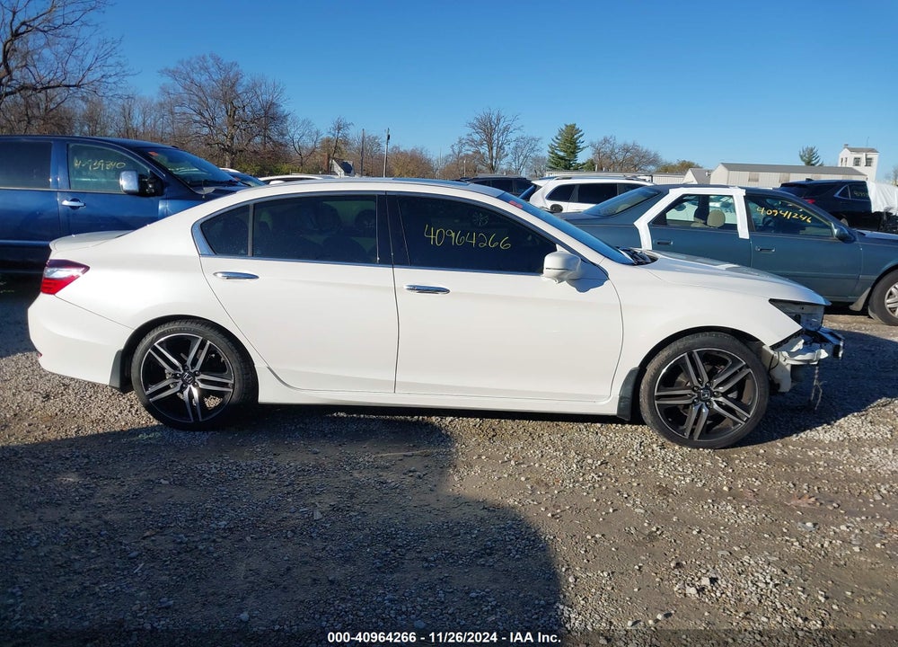 2017 HONDA ACCORD TOURING V6 VIN: 1HGCR3F91HA033073