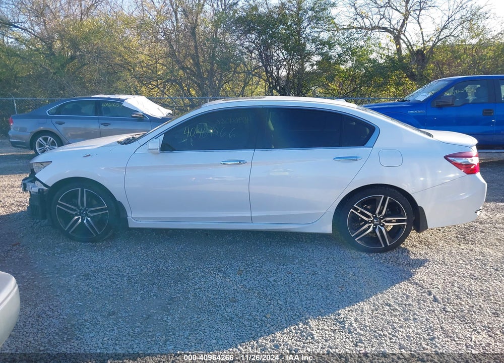 2017 HONDA ACCORD TOURING V6 VIN: 1HGCR3F91HA033073