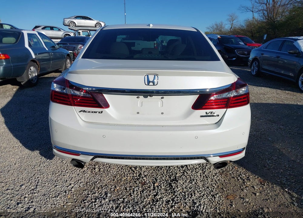 2017 HONDA ACCORD TOURING V6 VIN: 1HGCR3F91HA033073