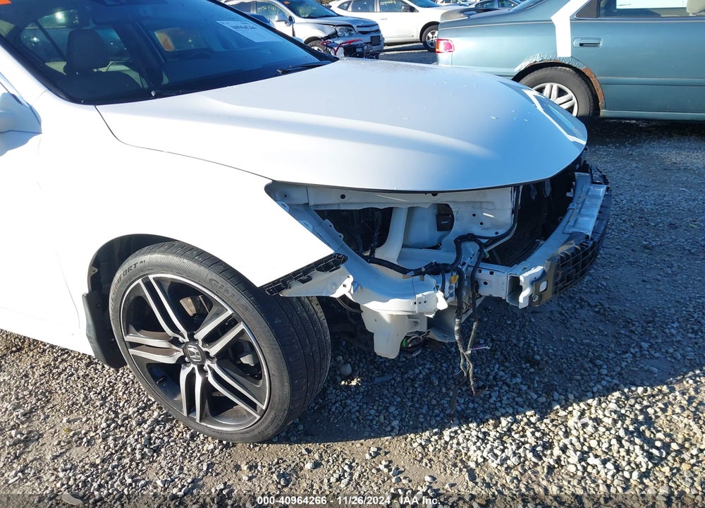 2017 HONDA ACCORD TOURING V6 VIN: 1HGCR3F91HA033073