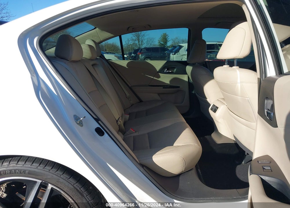 2017 HONDA ACCORD TOURING V6 VIN: 1HGCR3F91HA033073