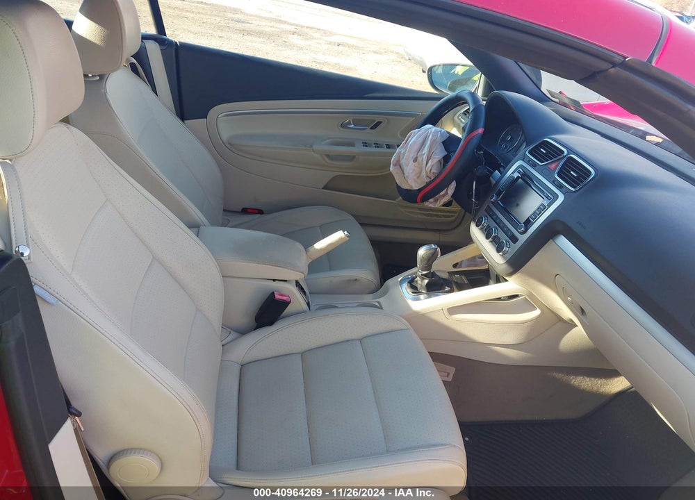 2013 VOLKSWAGEN EOS KOMFORT VIN: WVWBW8AHXDV005953