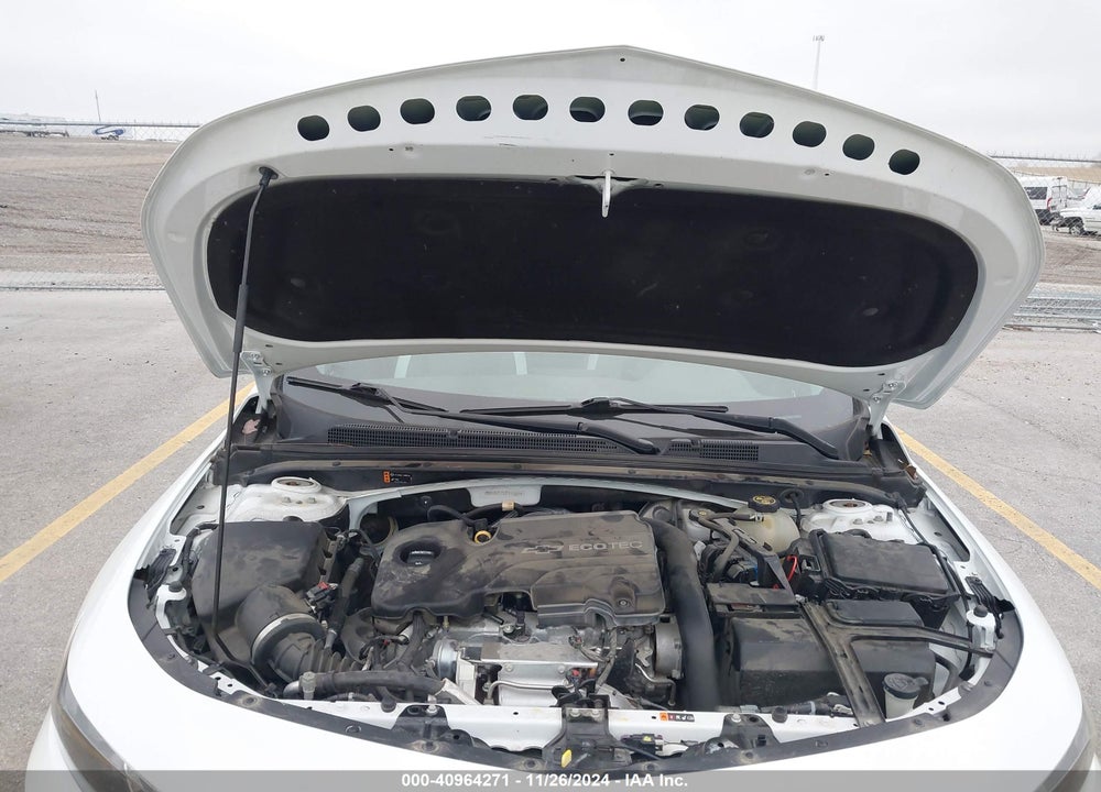2018 CHEVROLET MALIBU LT VIN: 1G1ZD5ST0JF111882