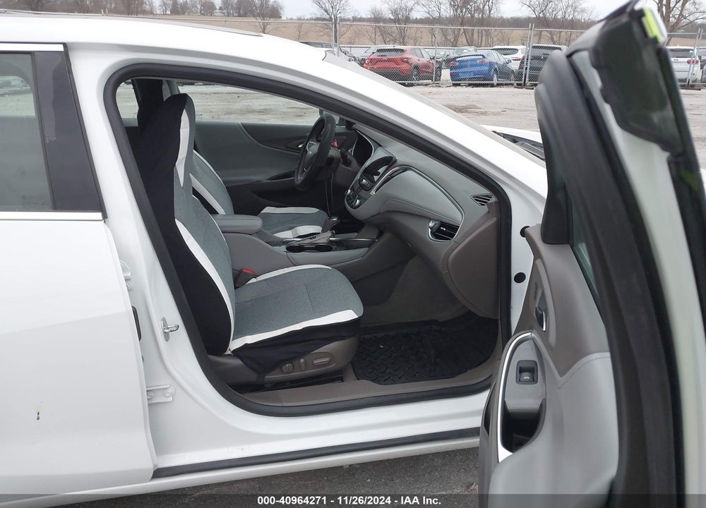 2018 CHEVROLET MALIBU LT VIN: 1G1ZD5ST0JF111882