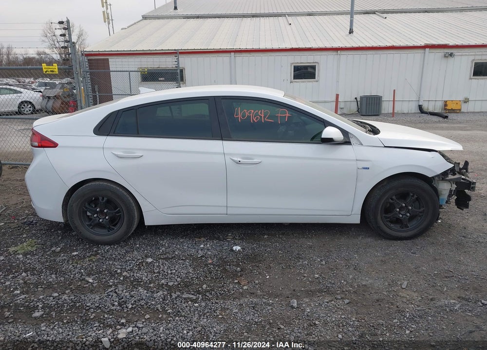 2017 HYUNDAI IONIQ HYBRID BLUE VIN: KMHC65LC0HU047737