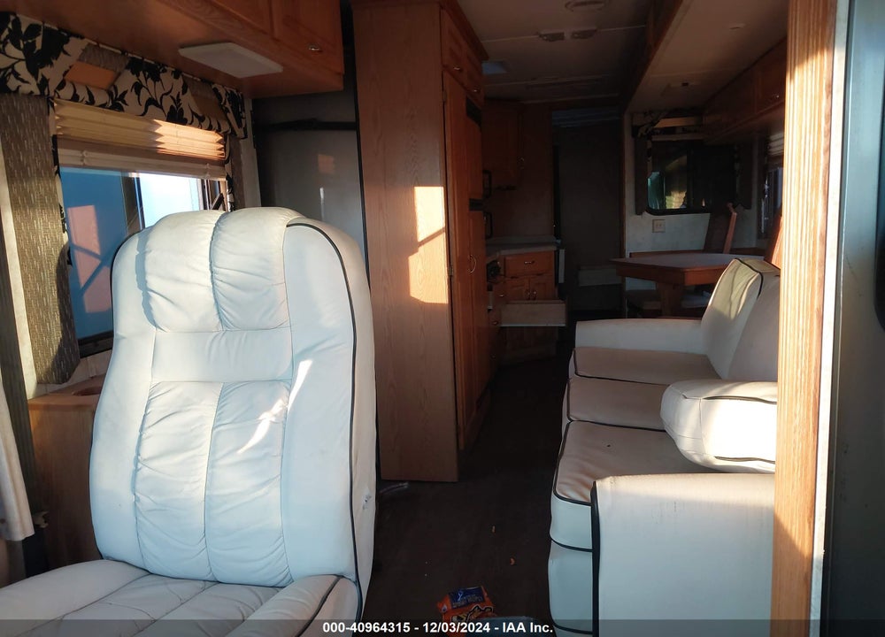 2004 FREIGHTLINER CHASSIS X LINE MOTOR HOME VIN: 4UZABFAK94CM56158