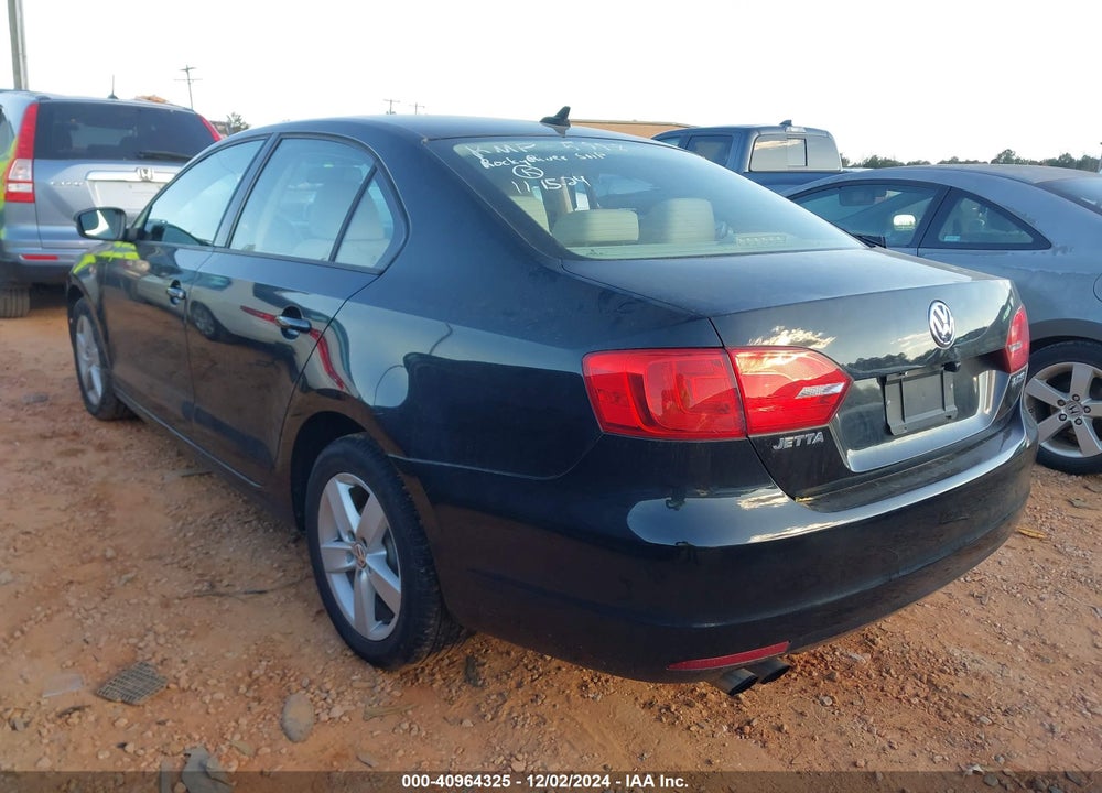 2011 VOLKSWAGEN JETTA 2.5L SE VIN: 3VWDX7AJXBM341271