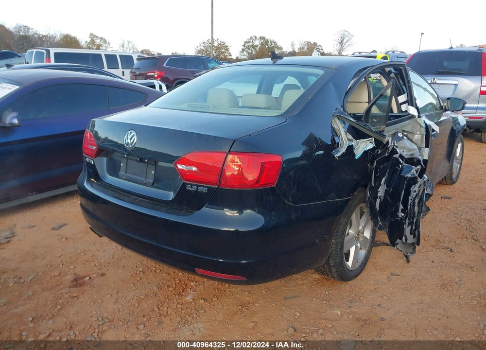 2011 VOLKSWAGEN JETTA 2.5L SE VIN: 3VWDX7AJXBM341271