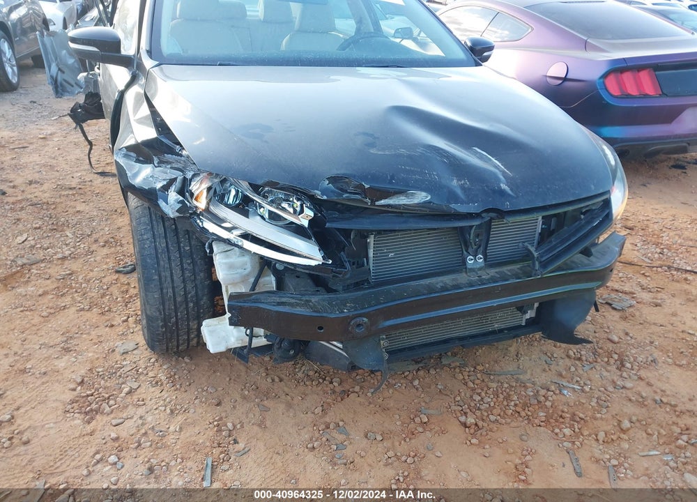 2011 VOLKSWAGEN JETTA 2.5L SE VIN: 3VWDX7AJXBM341271