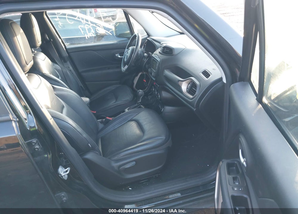 2016 JEEP RENEGADE LIMITED VIN: ZACCJADT9GPC74239