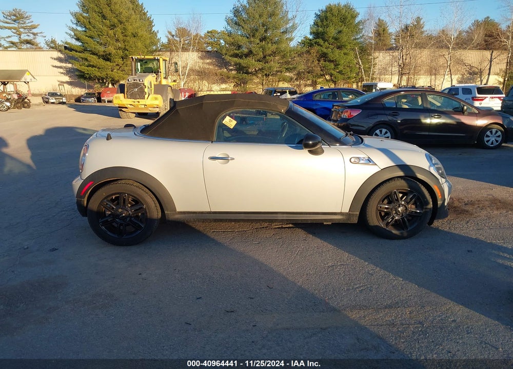 2014 MINI ROADSTER COOPER S VIN: WMWSY3C57ET566346