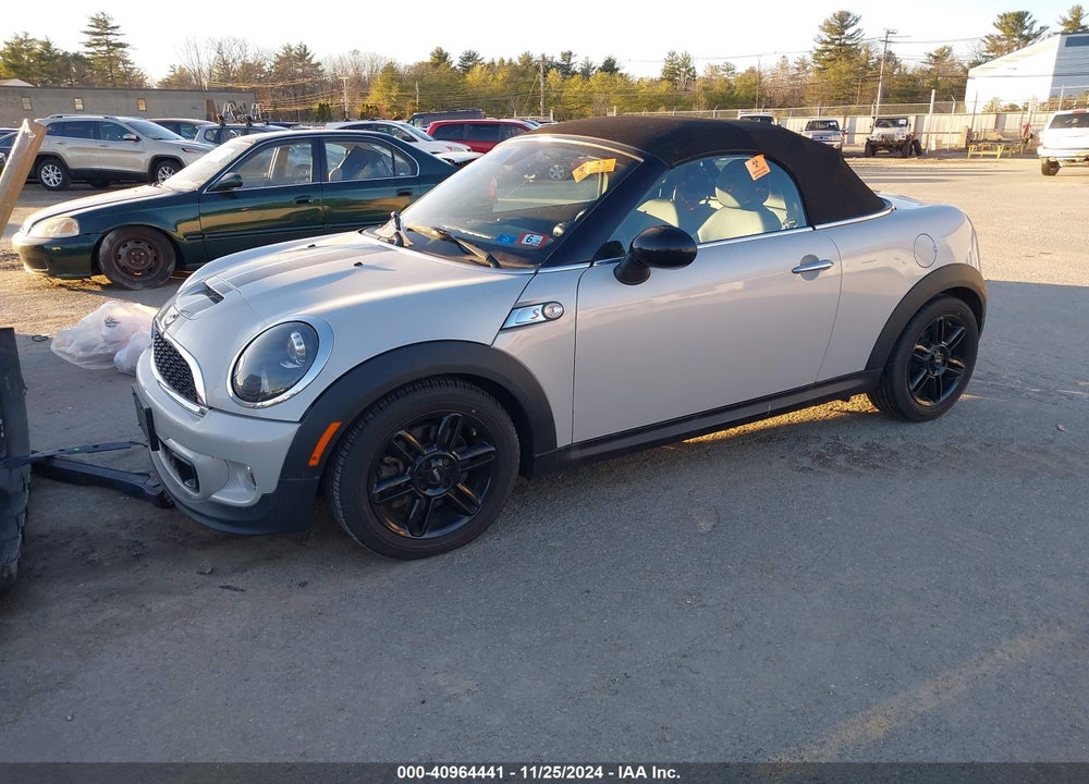 2014 MINI ROADSTER COOPER S VIN: WMWSY3C57ET566346