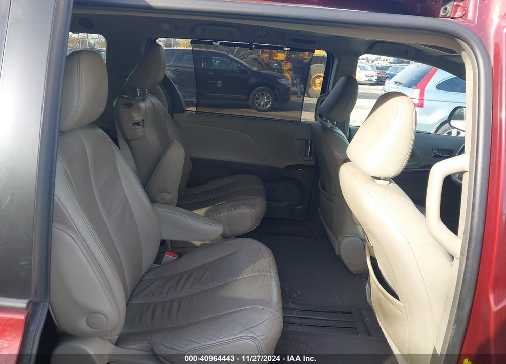 2013 TOYOTA SIENNA XLE LIMITED VIN: 5TDYK3DC2DS386071