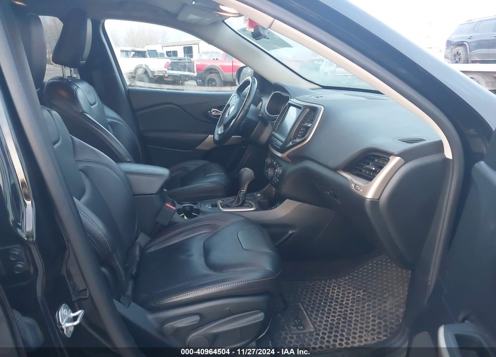2017 JEEP CHEROKEE VIN: 1C4PJMCS4HW660311